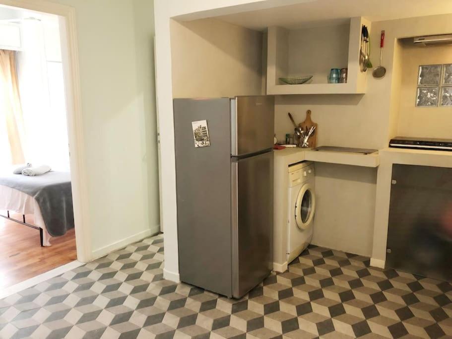5Th Floor Bright Flat At Bohemian Exarcheia Apartamento Atenas Exterior foto