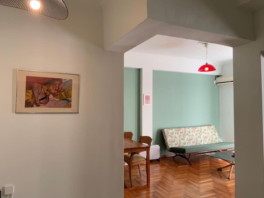 5Th Floor Bright Flat At Bohemian Exarcheia Apartamento Atenas Exterior foto