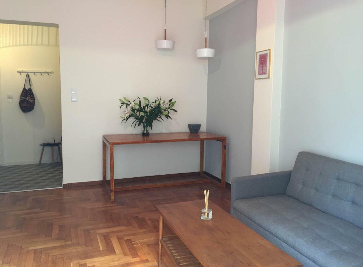5Th Floor Bright Flat At Bohemian Exarcheia Apartamento Atenas Exterior foto