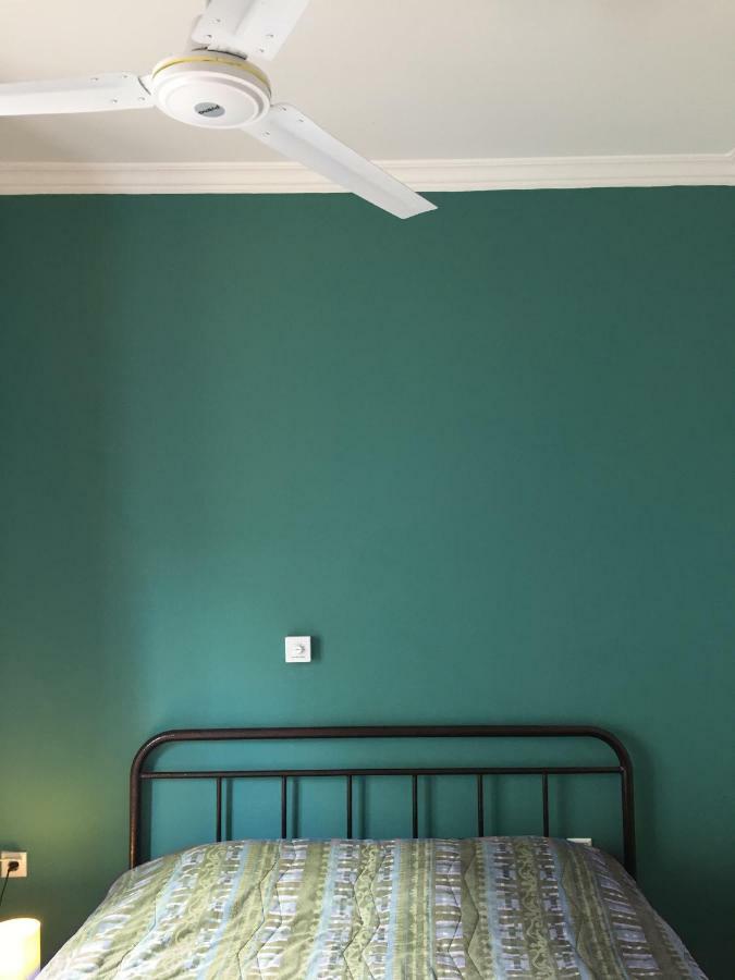 5Th Floor Bright Flat At Bohemian Exarcheia Apartamento Atenas Exterior foto